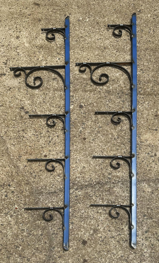 Al's Yard Shelves 02